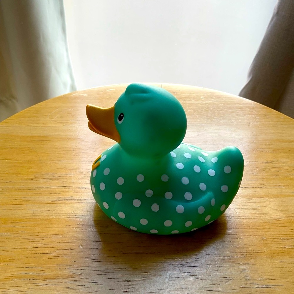 COLLECTIBLE 💥Rubber Duckie “Luxury Darling Duck” /Brand new in box